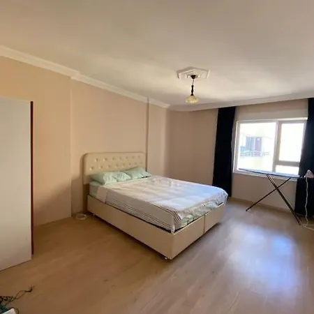 Sehrin Merkezi Konyaalti'nda 3+1 Ferah